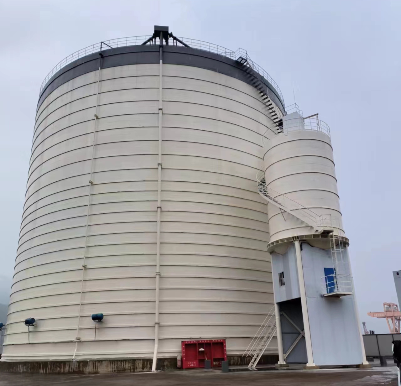 兴城10万吨水泥钢板库